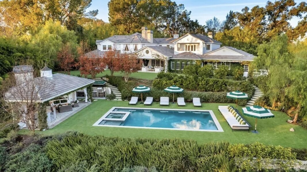 Acasă la Jeniffer Lopez, într-un conac luxos cumpărat de curând în California