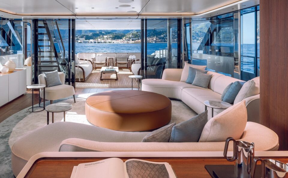yacht