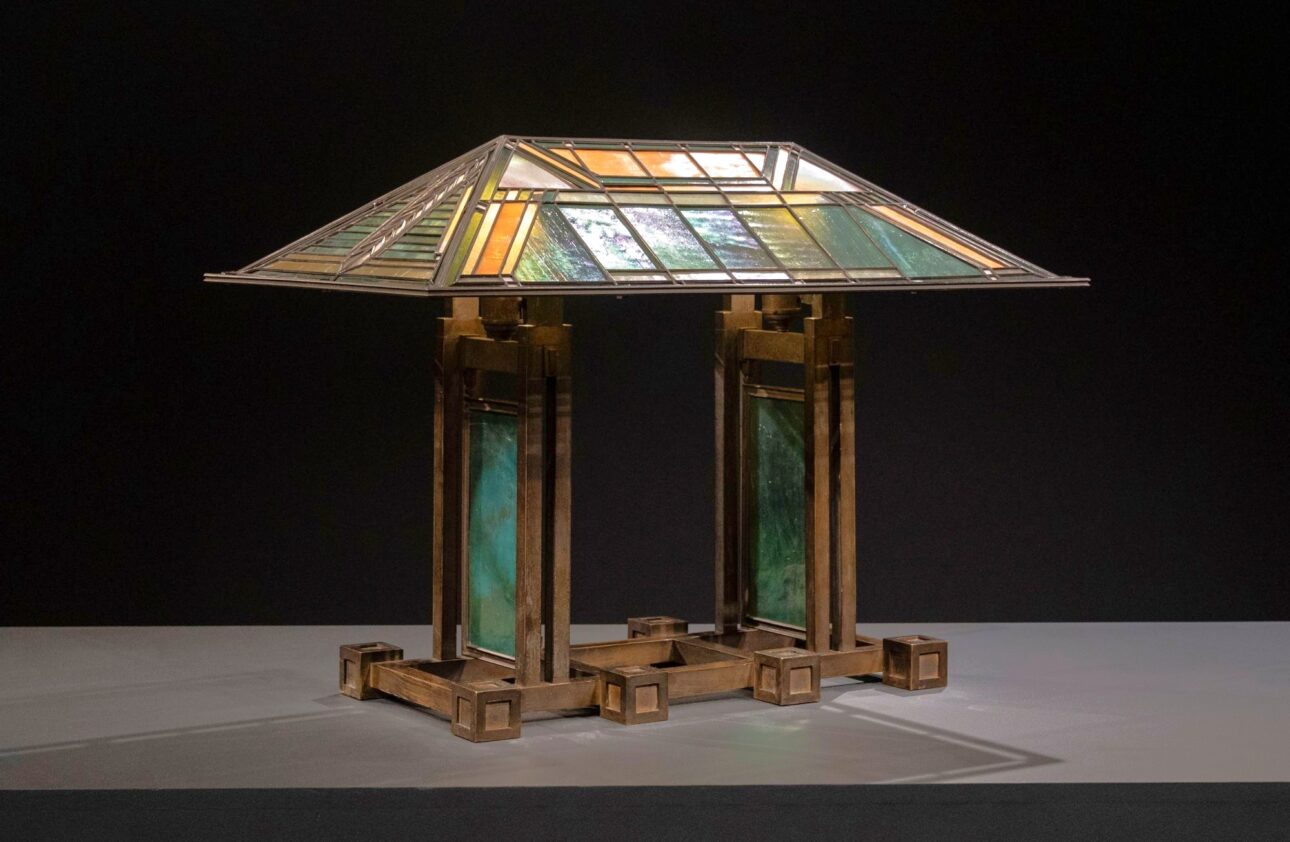 O lampă Frank Lloyd Wright – vândută la licitație pentru 7,5 milioane de dolari