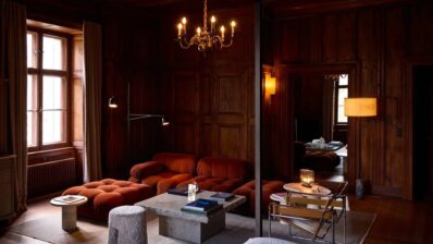 Un hotel din Alpii elvețieni se transformă cu eleganță, în stil scandinav