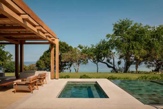 Sol House: casă a soarelui și templu al naturii, pe malul Oceanului Pacific