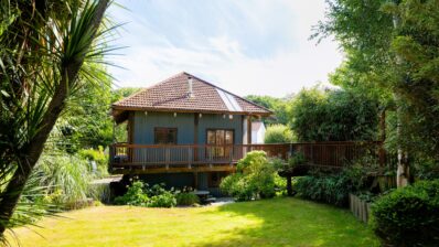 Fosta casă în stil japonez a lui Kate Winslet se vinde cu 600.000 de lire sterline