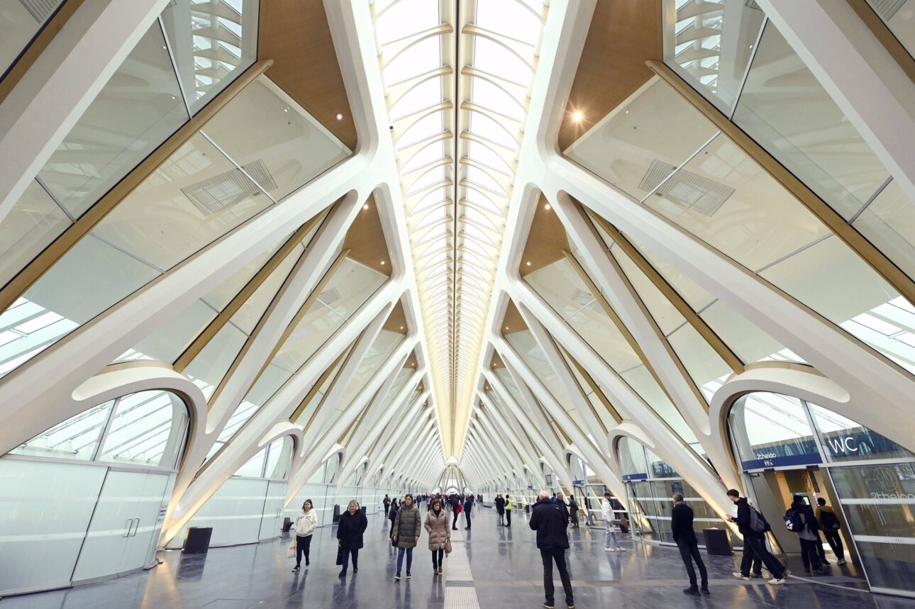 Gara ca o catedrală, semnată Calatrava: deschidere după 20 de ani de așteptare