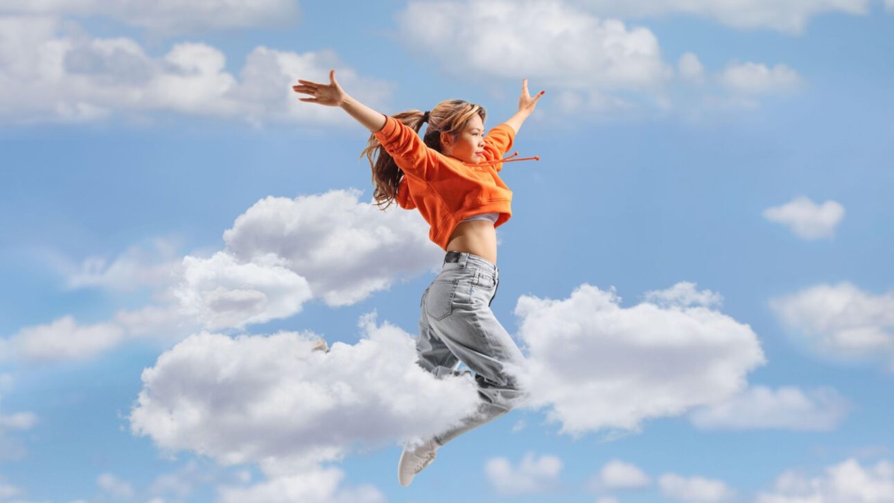 Când culoarea anului confirmă tendința: albul ales de Pantone pentru 2026 declanșează controverse