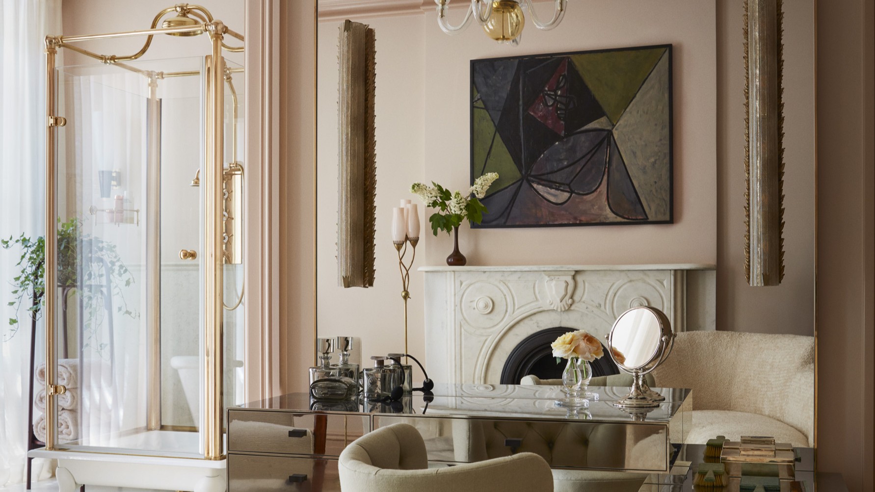 Dramaturgia unei băi: poveste de design dintr-o locuință ca o scenă