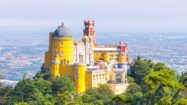 Palatul în culori și forme de poveste: Pena Palace din Sintra