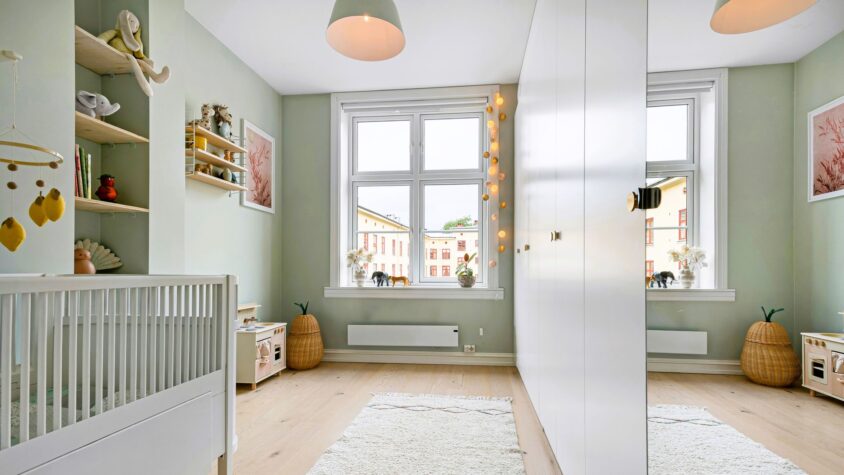 Ce trebuie să știi când amenajezi singur camera copilului