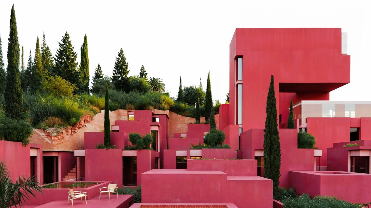 Noul turism mediteranean. Cum transformă arhitectura lui Bofill coasta Albaniei