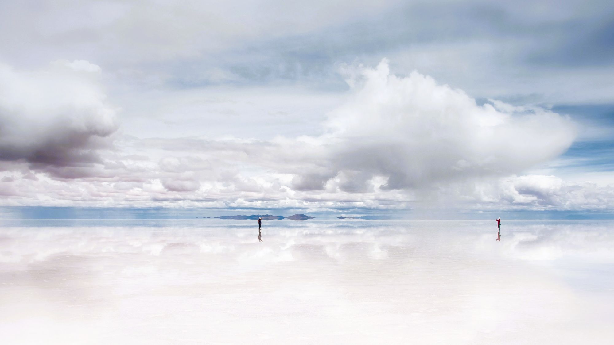 Incredibila frumusețe a Salar de Uyuni, deșertul de sare din Bolivia (galerie foto)