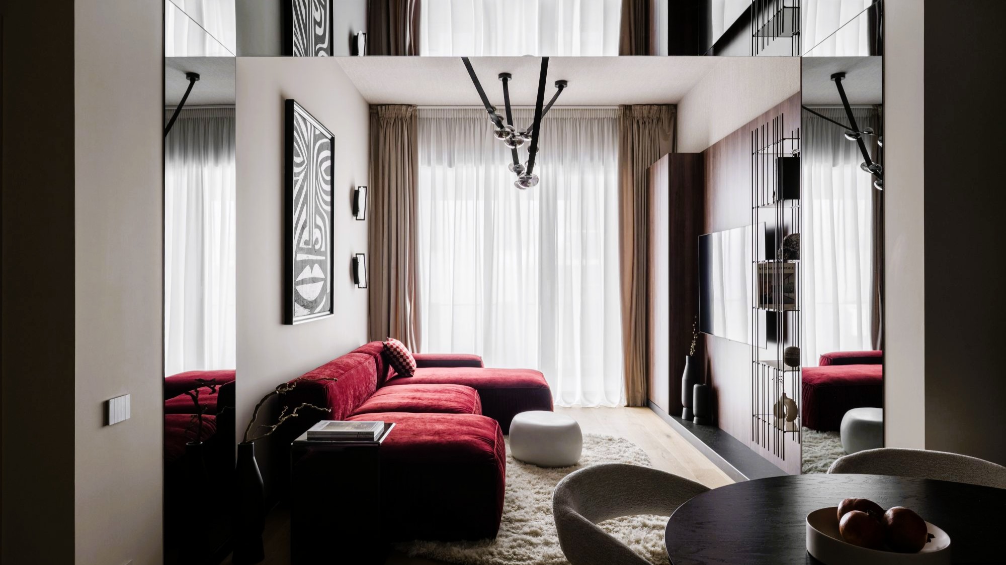 Casa din București unde poveștile de călătorie au dictat designul premium