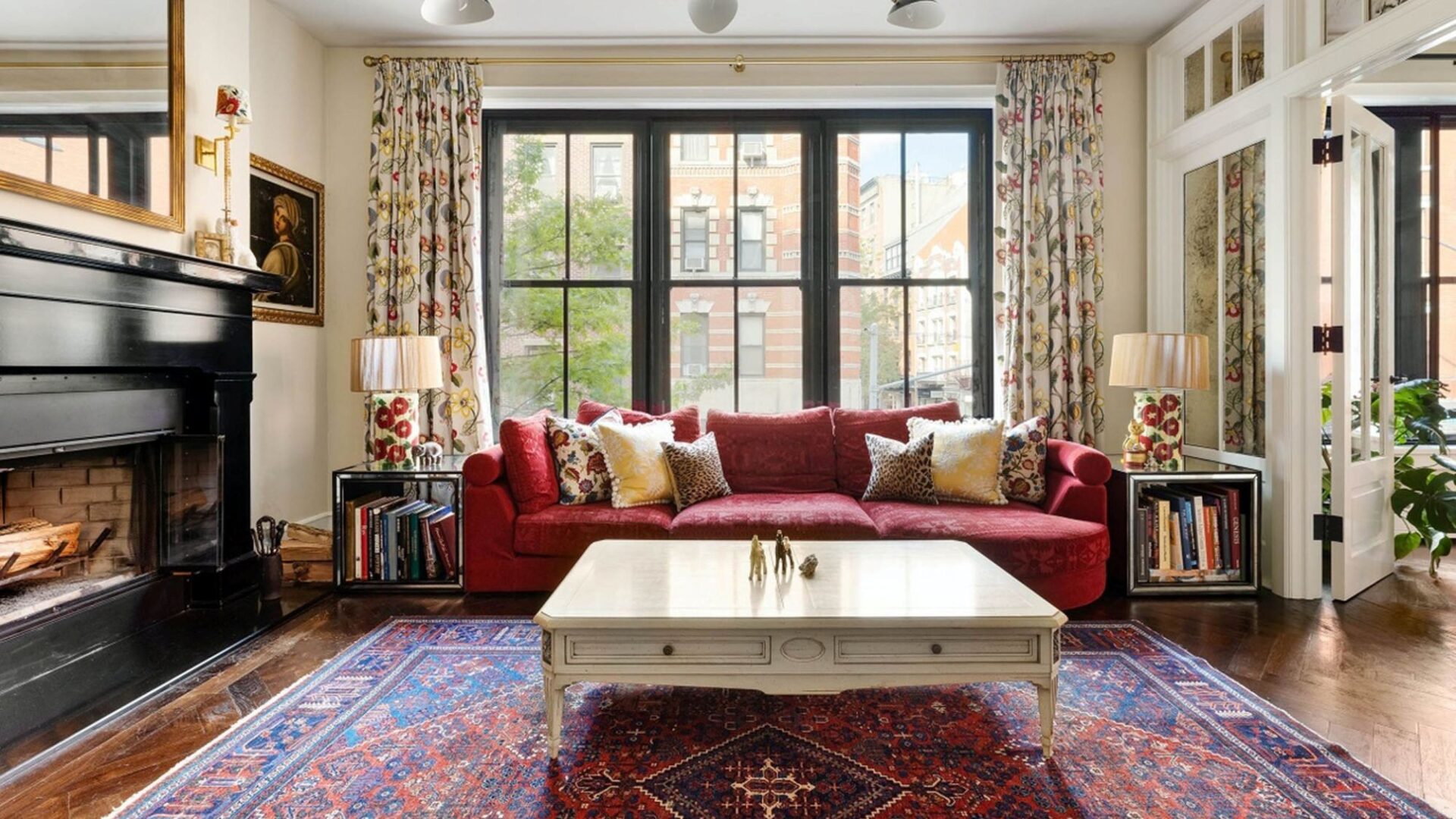 Celebrități cu locuințe oneste: în apartamentul din New York al lui Gabriel Byrne