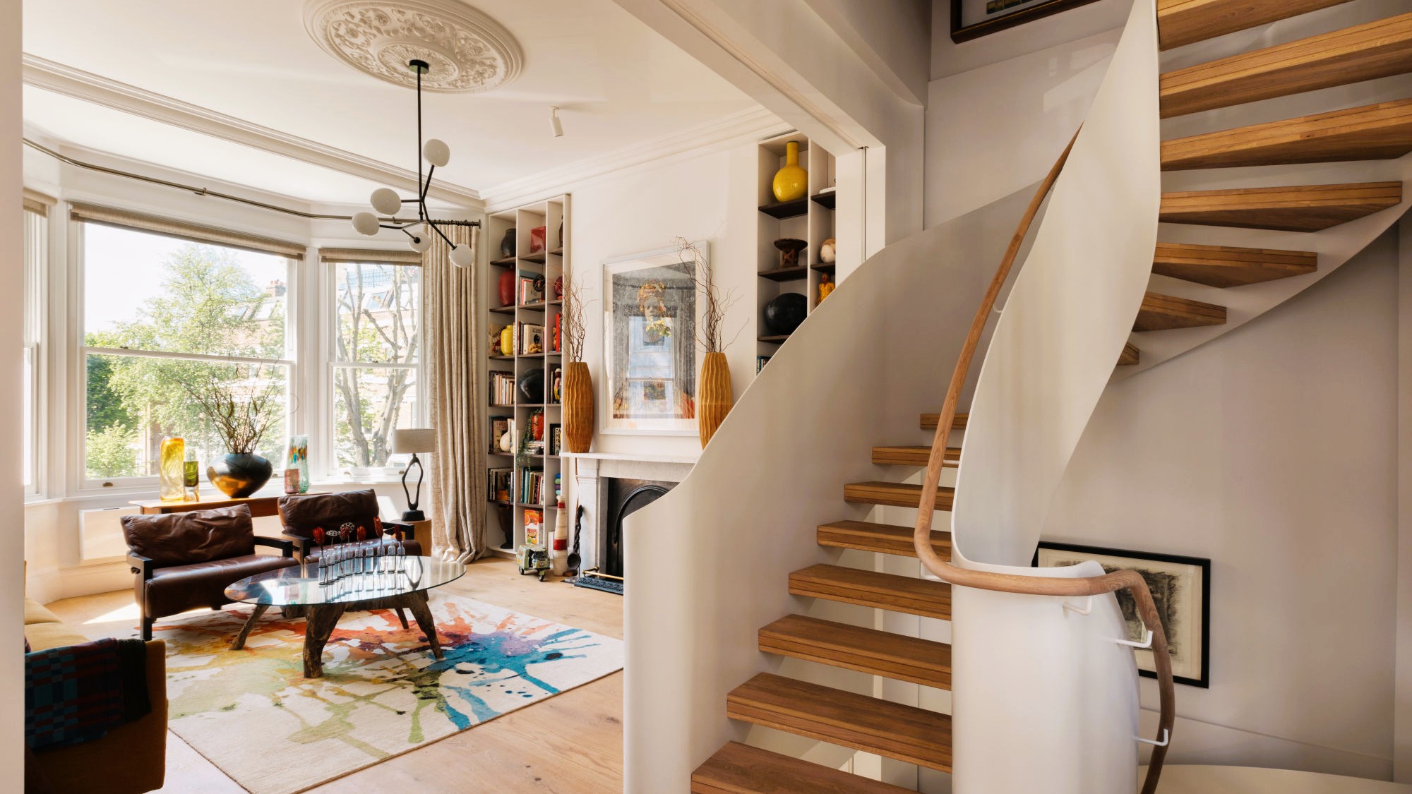 O casa victoriană cu interior contemporan, reinventat prin lumină